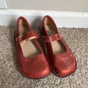 Alegria shoes leather red